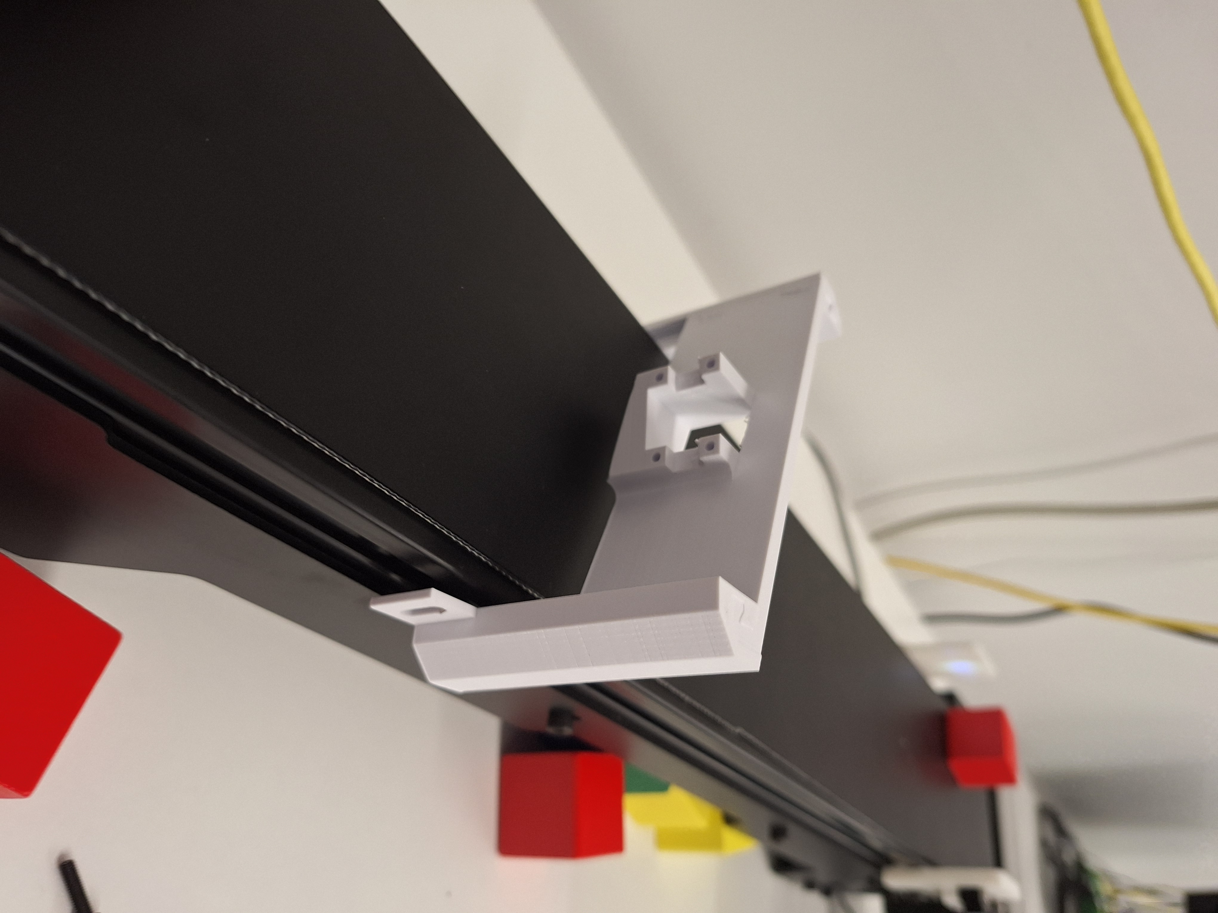 Conveyor Deflector Mechanism